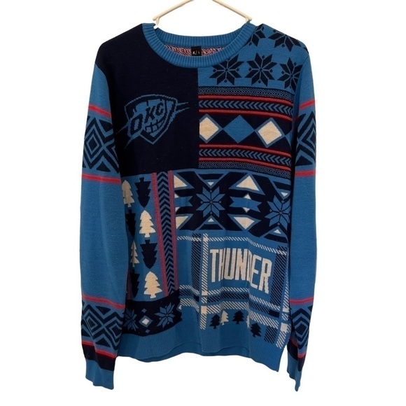 Sweaters - Oklahoma City thunder Womens Sweater Size Large